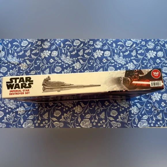 Star Wars Imperial Destroyer Set. Paper Model Kit. - Picture 5 of 6